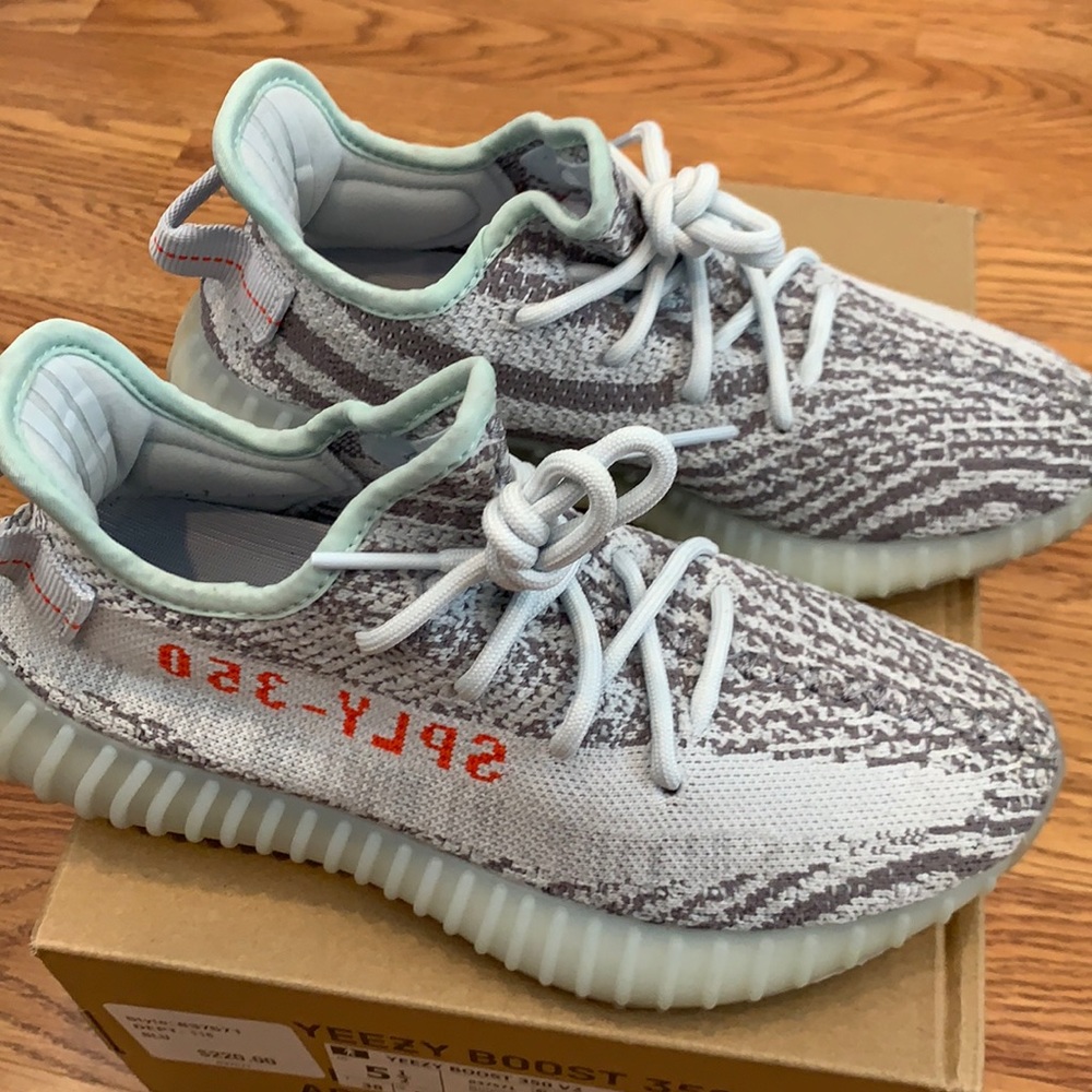 Yeezy Boost 350V2 Blue Tint